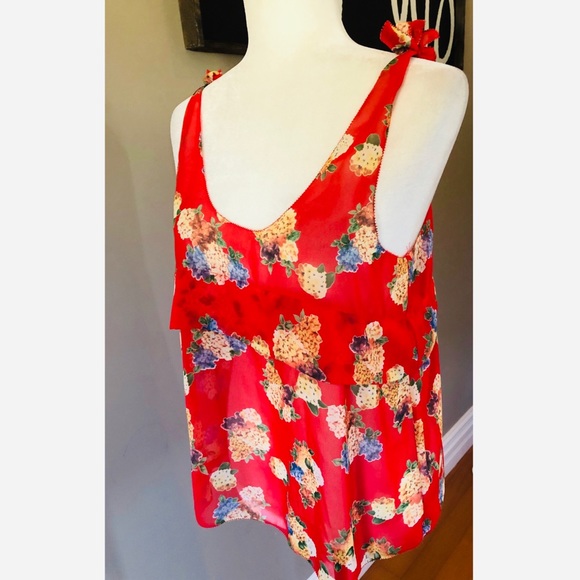 Bellatrix semi sheer red floral tank - Picture 5 of 6